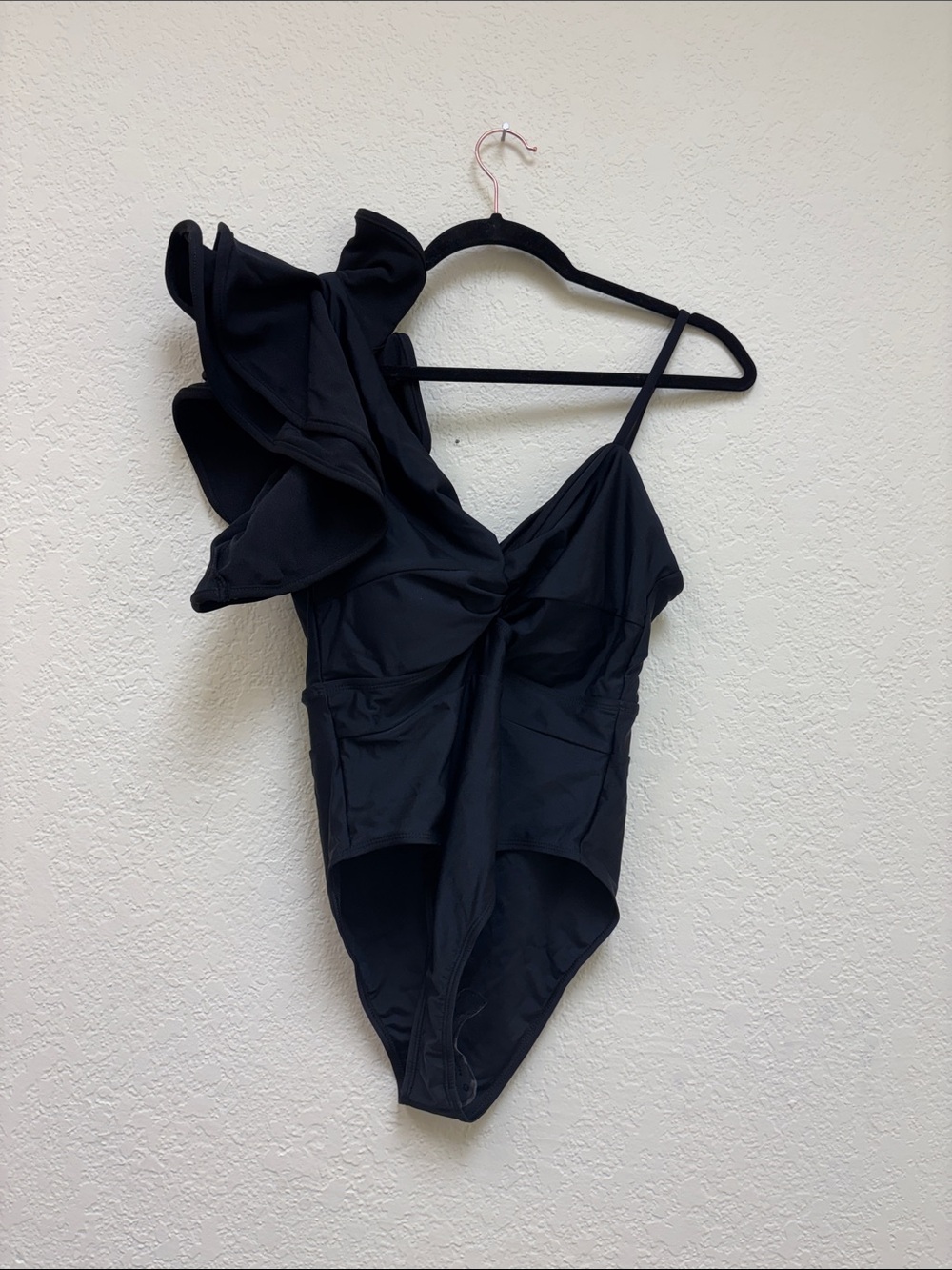 Black One-Shoulder Ruffle One-Piece Swimsuit